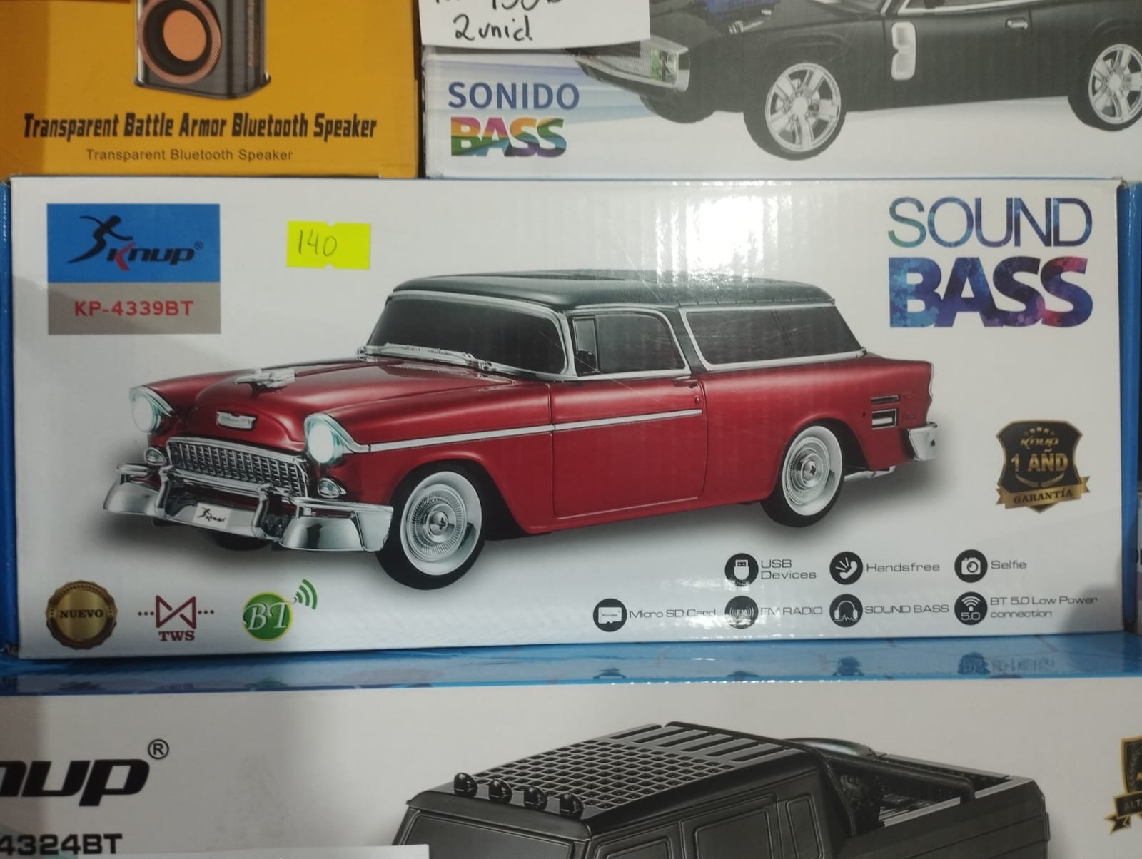 Kp4339bt parlante en forma de auto modelo clasico