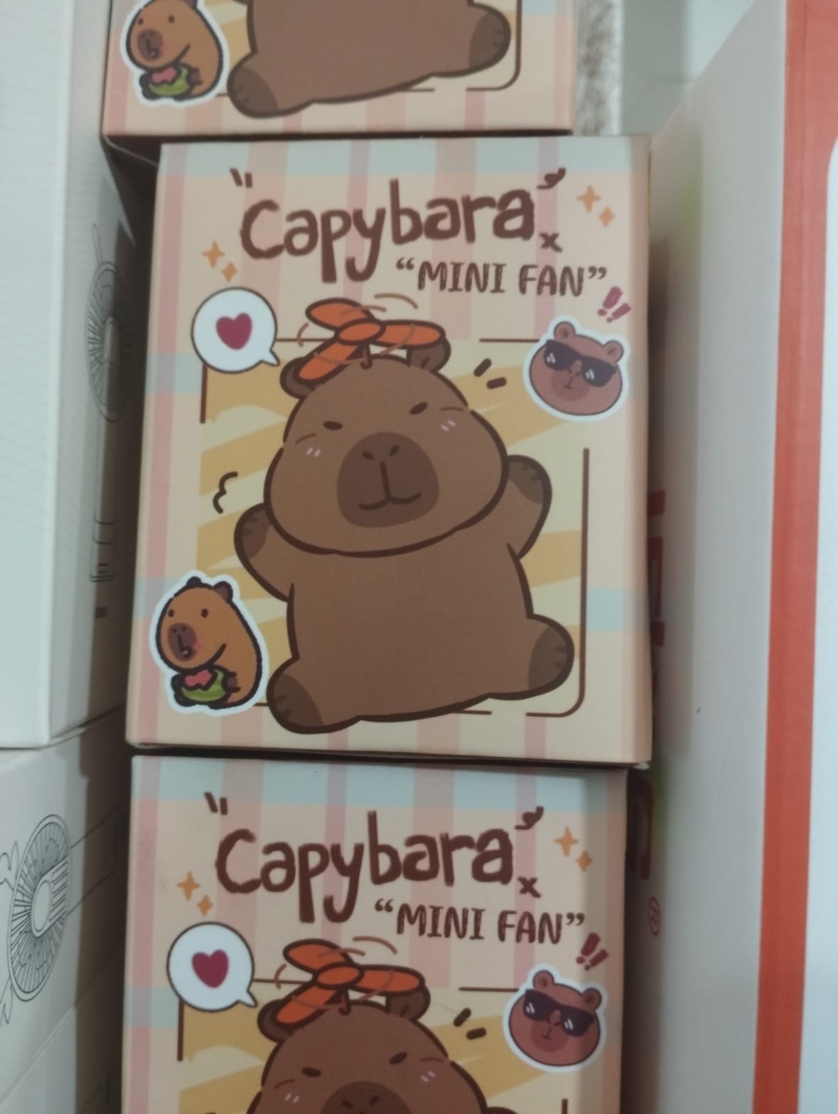 Mu055 ventilador capibara portátil recargable