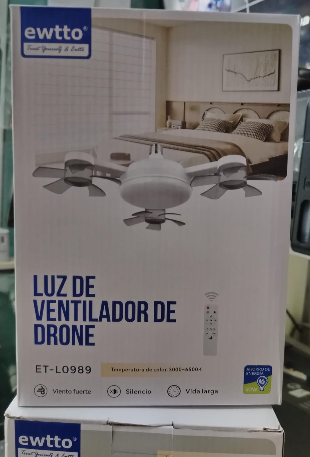 etl0989 ewtto vendilador con foco
